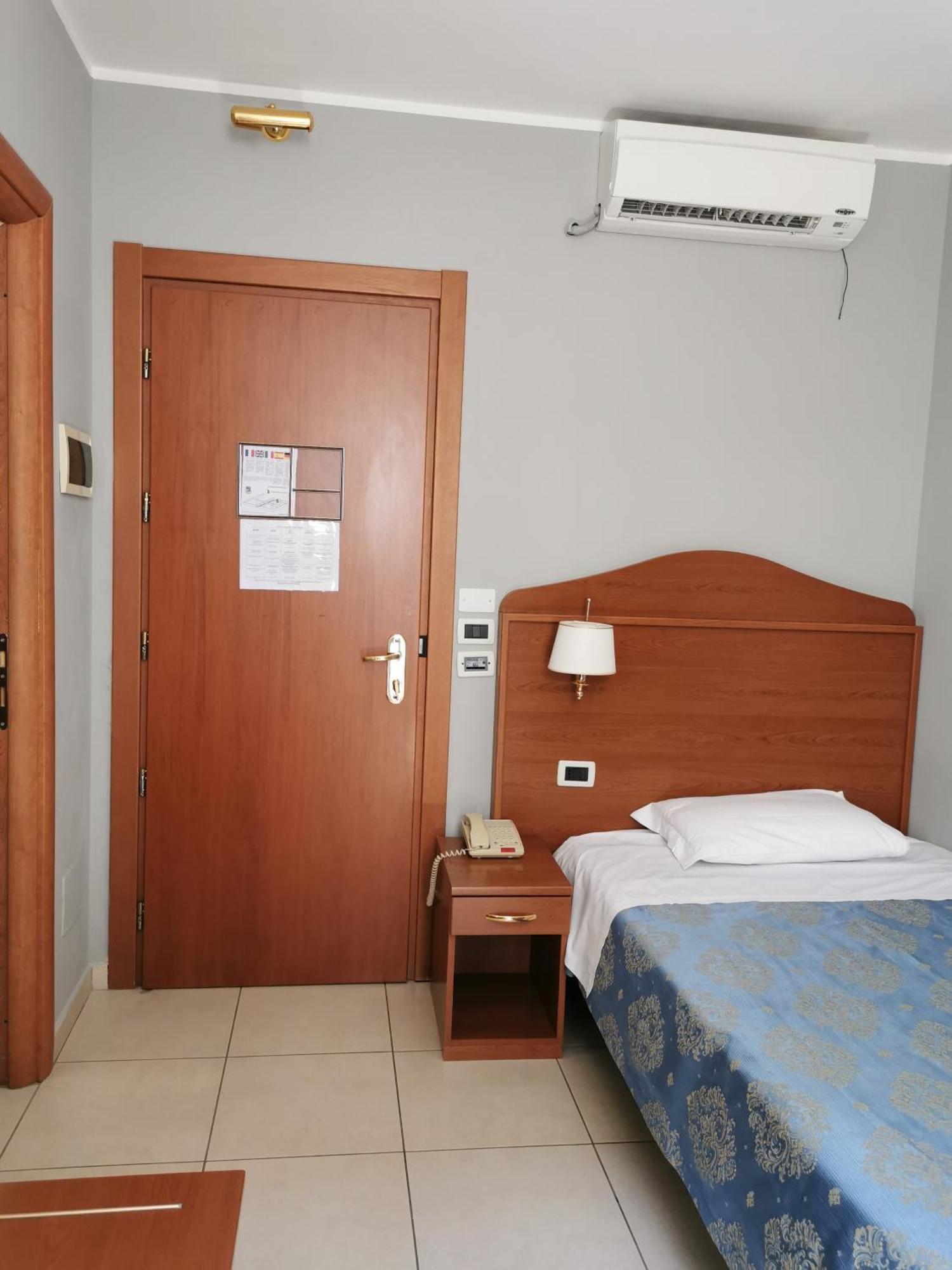 Hotel Rigolfo Moncalieri Dış mekan fotoğraf