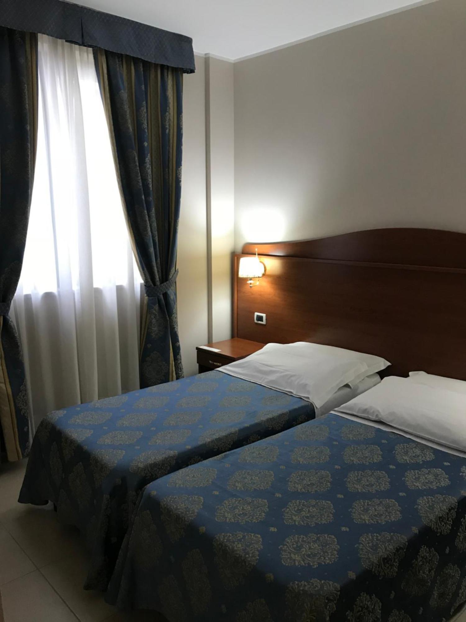 Hotel Rigolfo Moncalieri Dış mekan fotoğraf